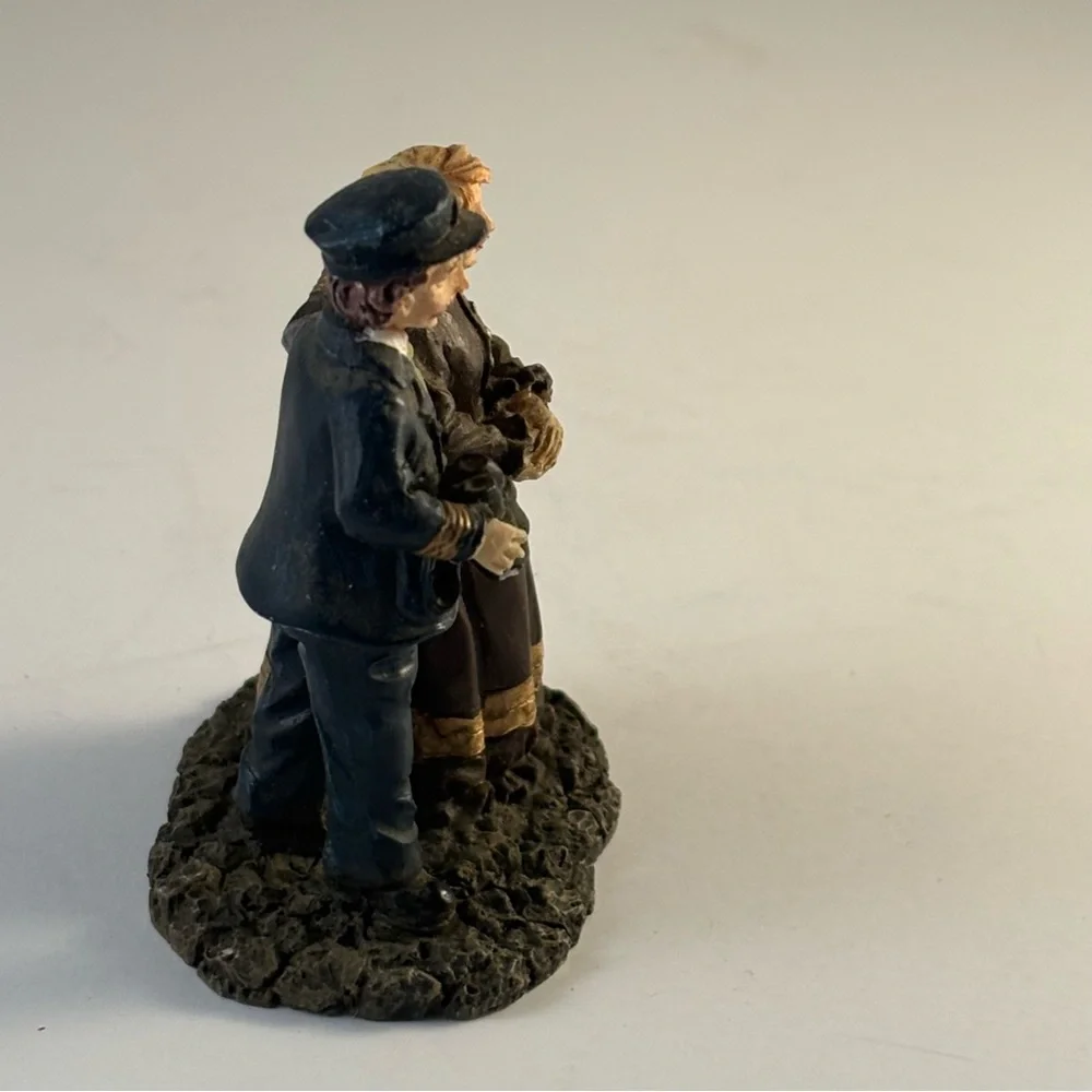 Santas Workshop Christmas Mini Figurines Village Captain Couple Binoculars 2.25”